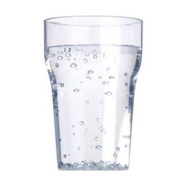 transparant kunststof drinkglas vol