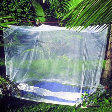 Muggennet voor bed tot 150 cm lengte